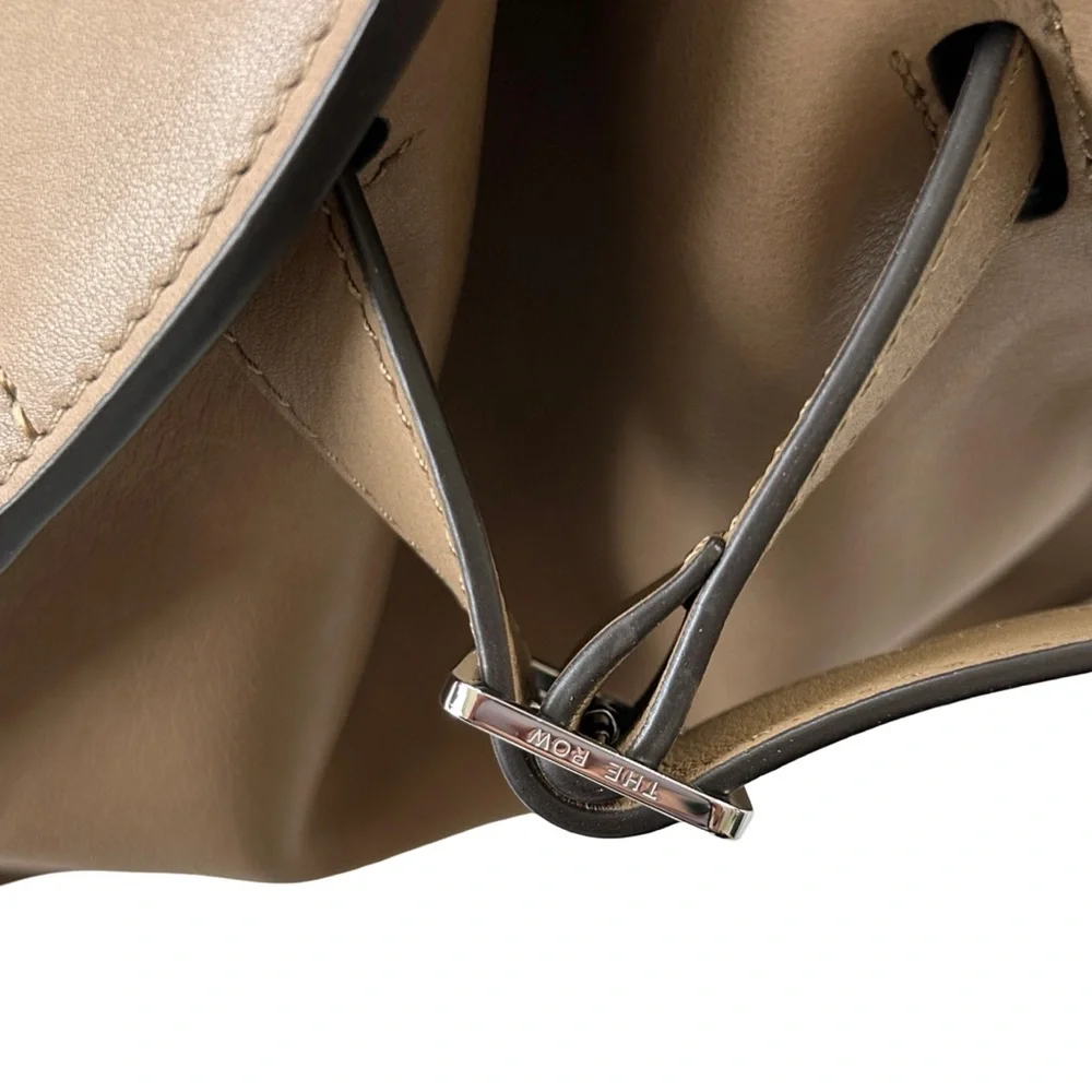 The Row Margaux Shoulder 12 Smooth Leather In Muschio - Picture 8 of 10